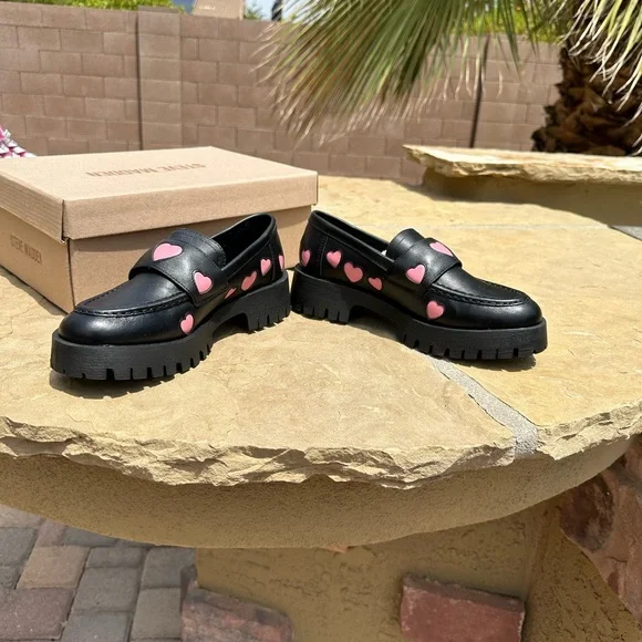 NWB women’s size 8 Steve Madden leather loafers. - Picture 2 of 4